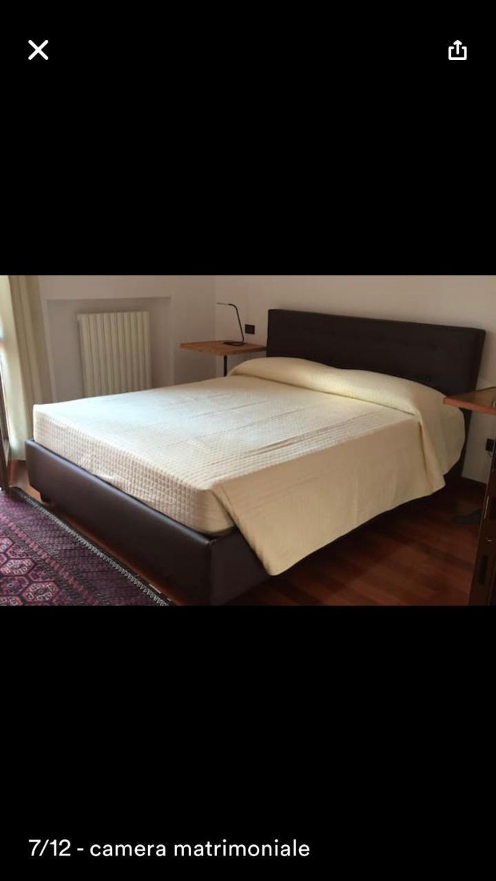 Piazza Delle Pasque Veronesi 5 Apartamento *